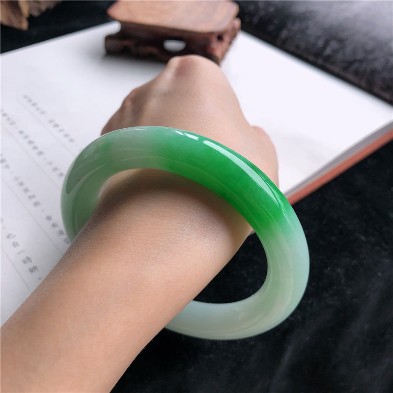 Natuurlijke Birmese Jadeiet Ar - Bracelets recensie en prijs