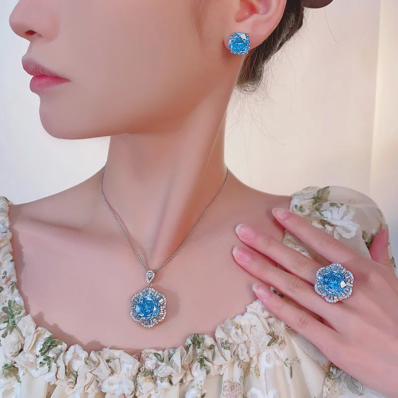 Modieuze damesaccessoires: oor - Earrings recensie en prijs